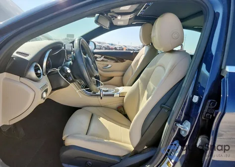 2018 Mercedes-Benz C 300 из США, поврежденный, VIN 55SWF4JB9JU259460